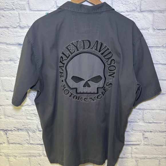 Harley-Davidson Other - Harley-Davidson Willie G Skull Gray Garage Mechanic Embroidered Button Shirt XL